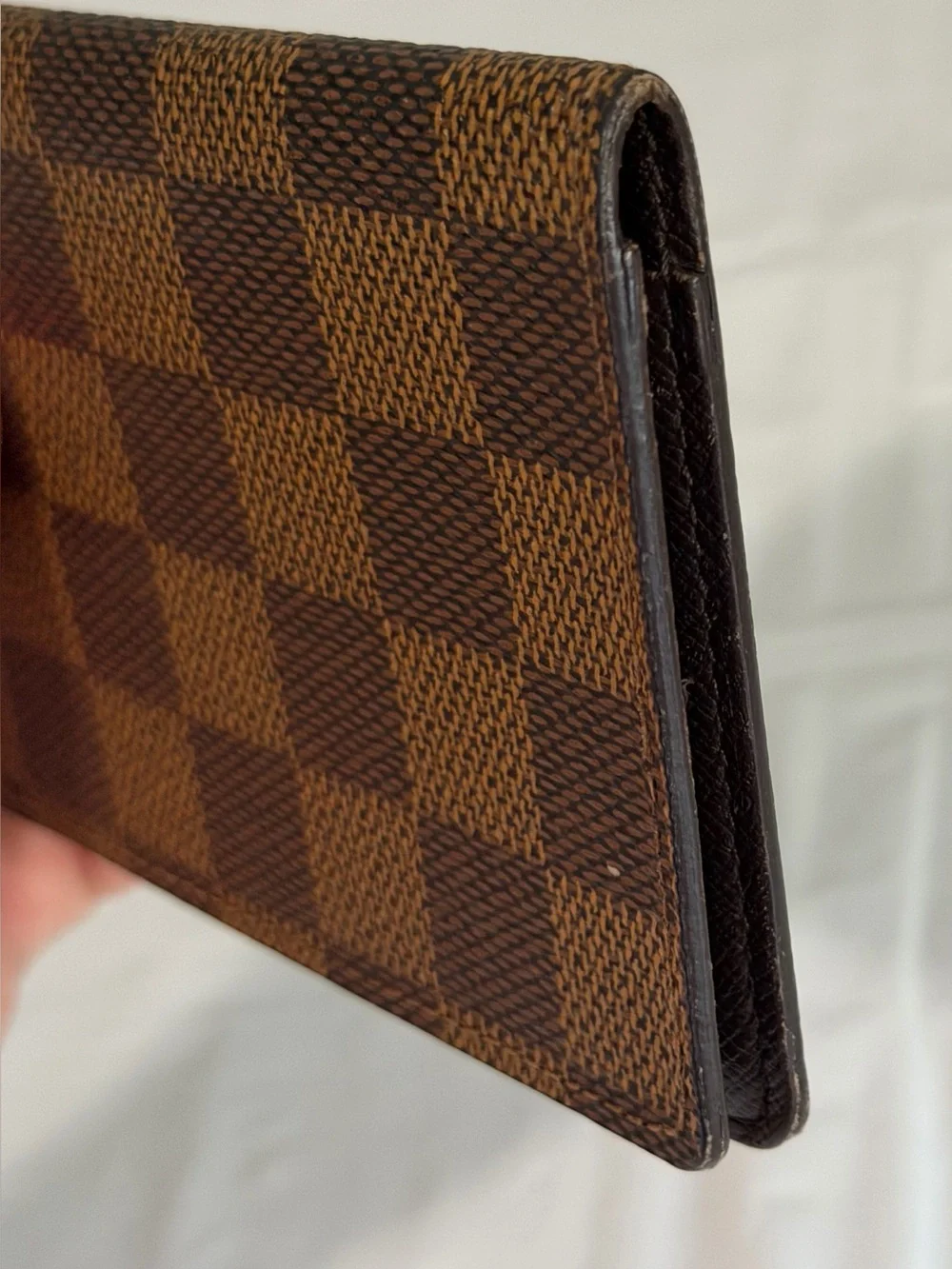 Louis Vuitton card holder in damier ebene